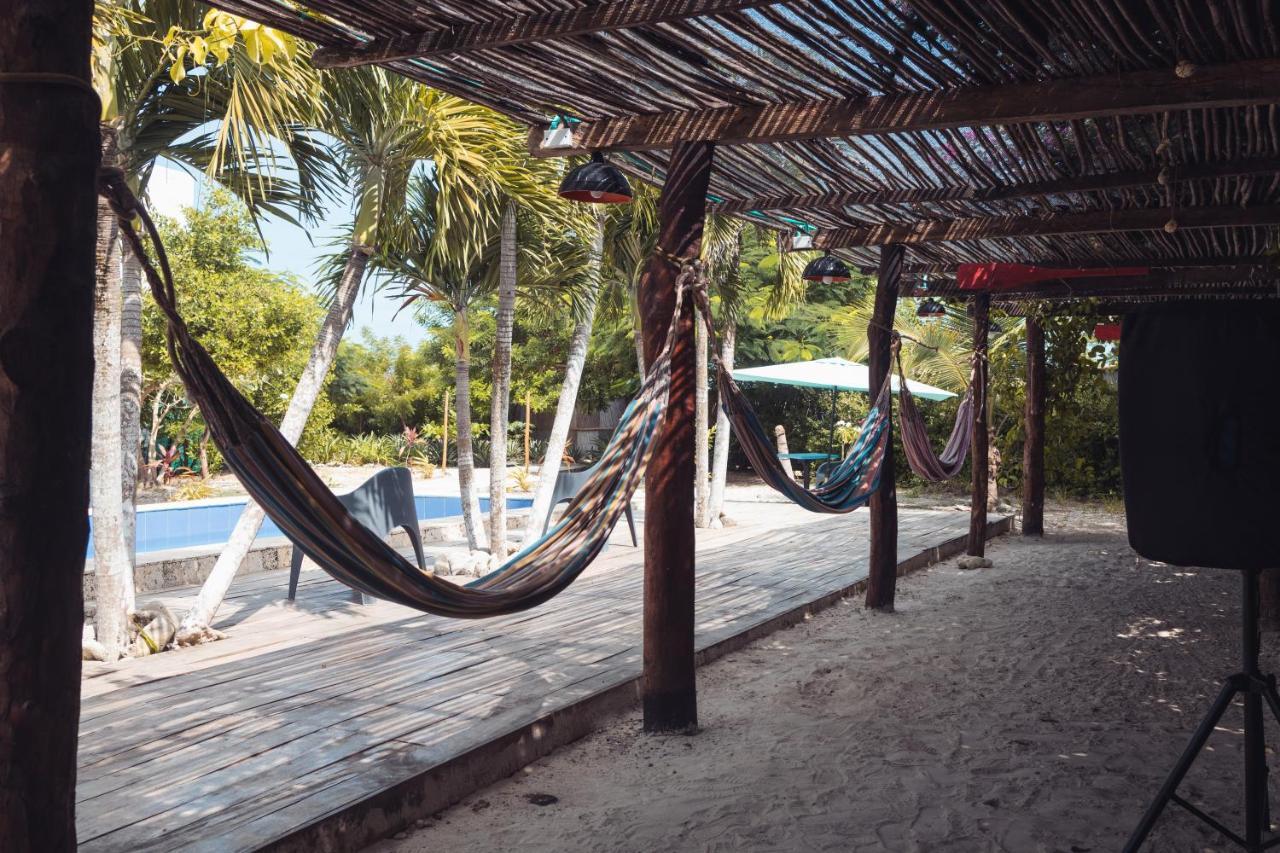 Amalife Beach Club & Hotel Т'єрра-Бомба Екстер'єр фото