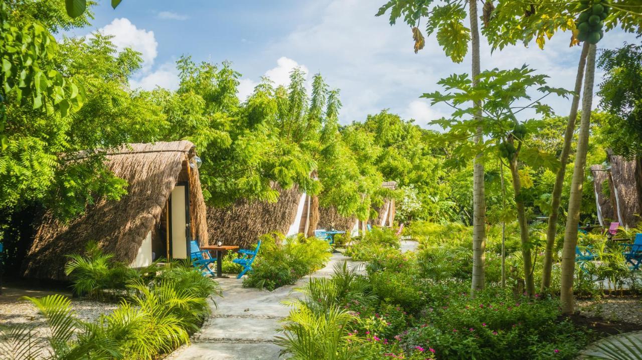 Amalife Beach Club & Hotel Т'єрра-Бомба Екстер'єр фото