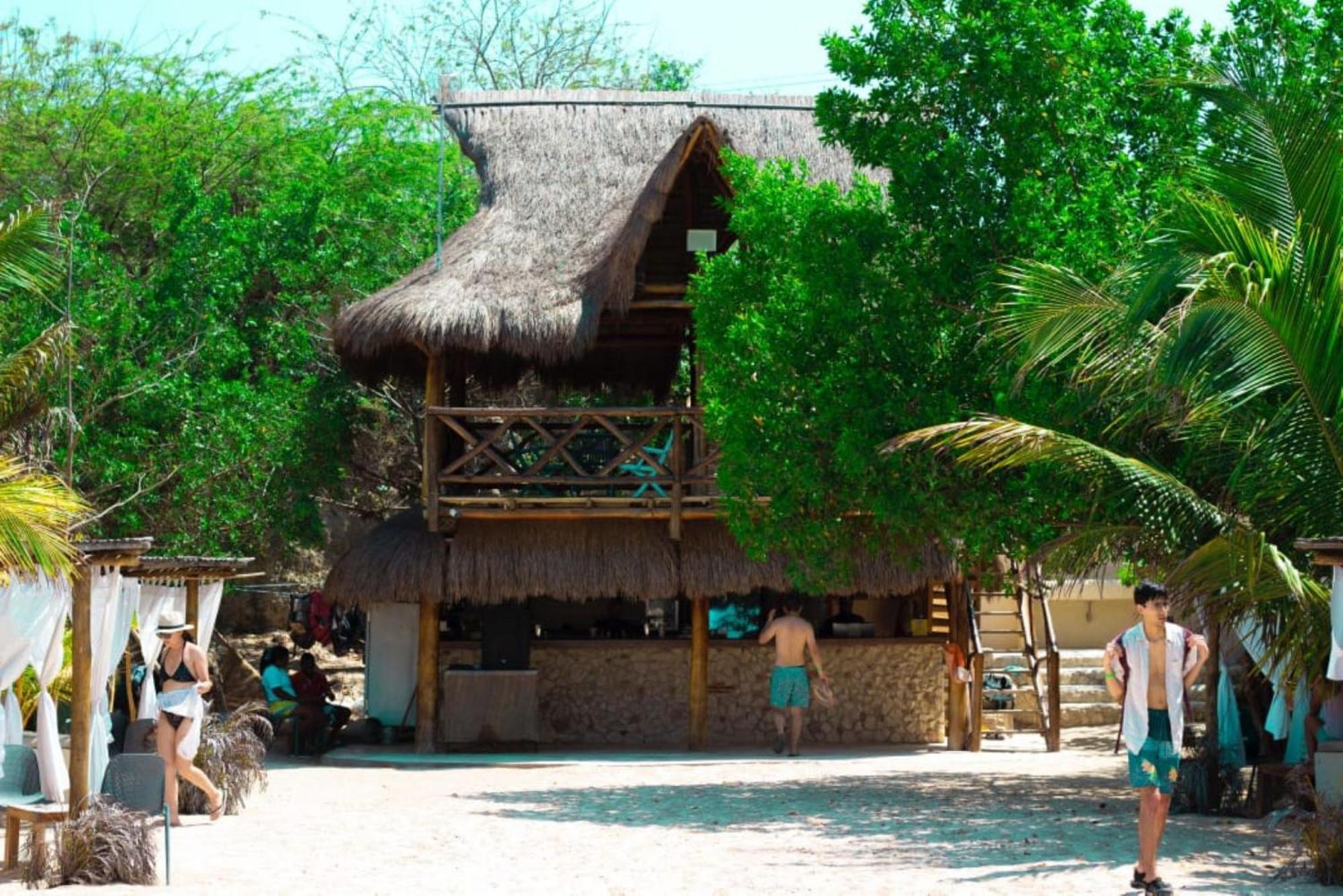 Amalife Beach Club & Hotel Т'єрра-Бомба Екстер'єр фото