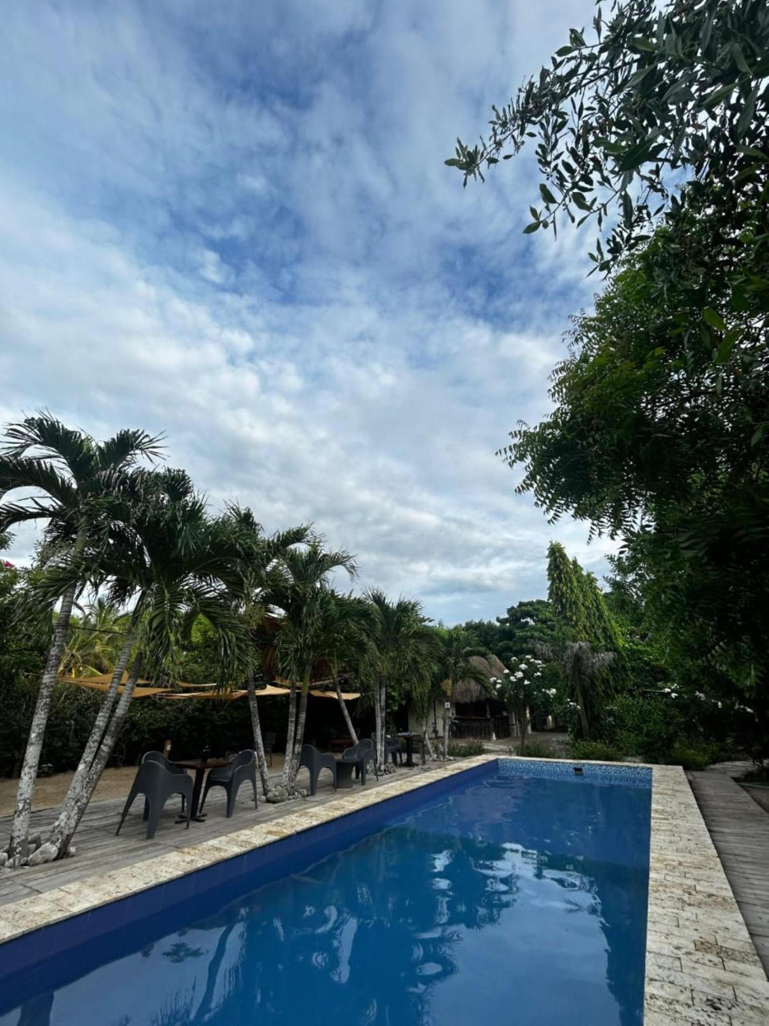Amalife Beach Club & Hotel Т'єрра-Бомба Екстер'єр фото